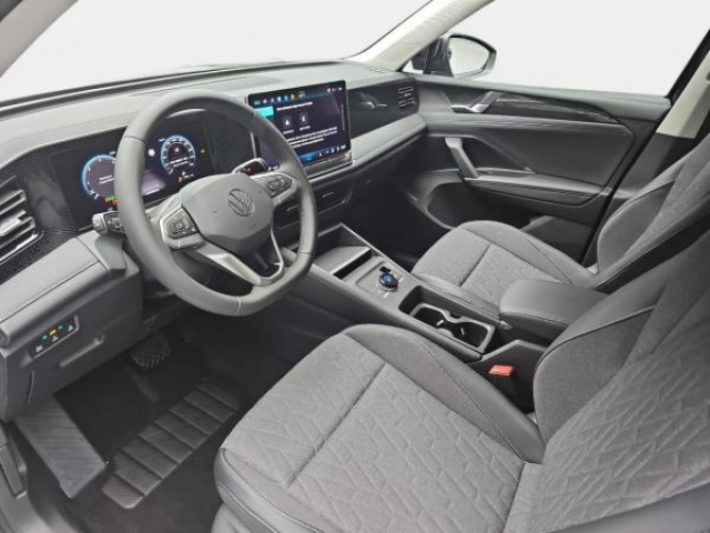 VOLKSWAGEN TIGUAN PRIME 2.0 TDI 150cv DSG7 + Camera 360 + Sieges AV et Volant Chauffant + NEUF 0KM