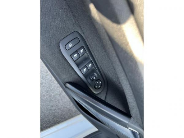 PEUGEOT 308 SW Active 1.5 BlueHDi 130cv EAT6 + Navigation 3D + Antibrouillard + Radars AV