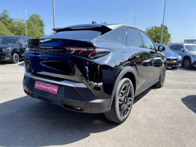 PEUGEOT 3008 GT Hybrid 136cv e-DCS6 + NEUF 0KM