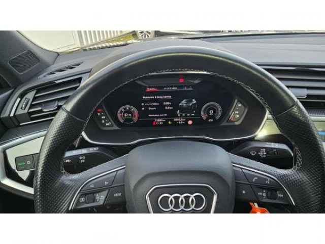 AUDI Q3 SPORTBACK Design 35 TDI 150cv S-tronic + Toit ouvrant + Camera de Recul + Pack Intérieur S-line