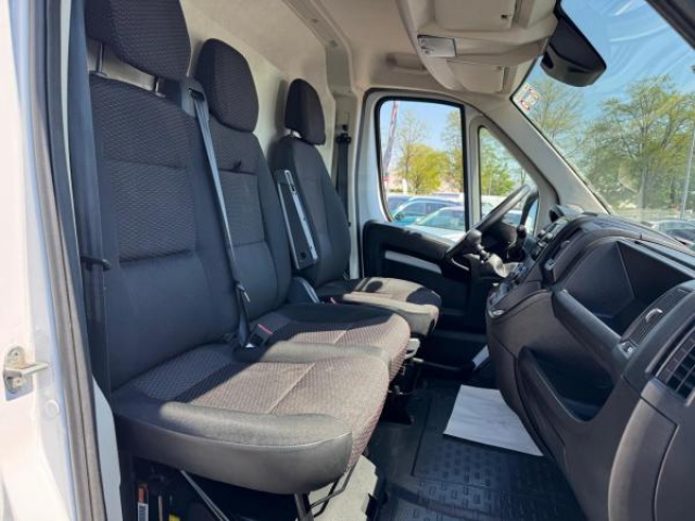 PEUGEOT BOXER L4H3 435 Asphalt 2.2 BlueHDi 140cv avec camera de recul + Kit Bois + TVA RECUPERABLE