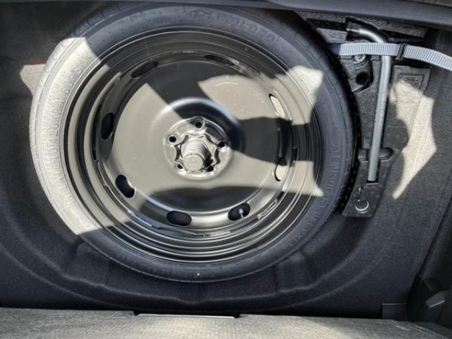 VOLKSWAGEN GOLF R-Line 2.0 TDI 150cv DSG7 + Toit panoramique + JA18 YORK + Pack Hiver + NEUF 0KM