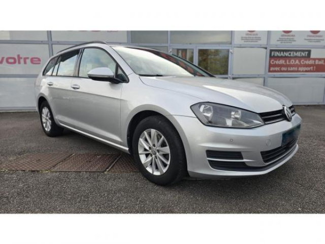 VOLKSWAGEN Golf SW Trendline 1.6 TDI 105cv + RADAR AV ET AR