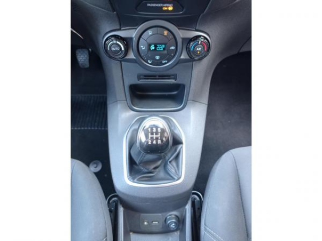 FORD FIESTA Trend 1.25i 82cv
