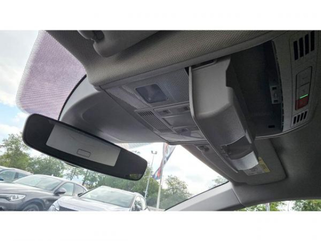VOLKSWAGEN POLO LIFE 1.0 TSI 95cv DSG7 + Digital Cockpit Pro + Clim Auto + Camera de Recul + Jantes Alu
