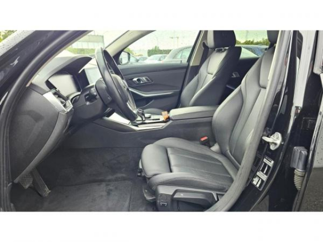 BMW serie 3 touring Lounge 318DA + Attelage Elec + Sellerie Cuir + Sièges AV Chauffants + HIFI 10HP + Alarme