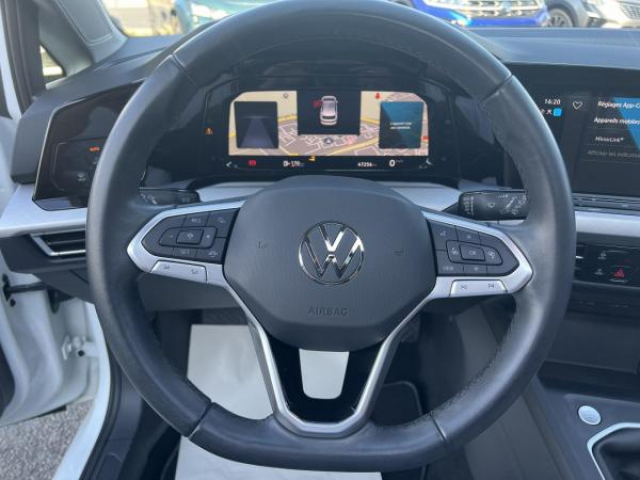 VOLKSWAGEN GOLF Life Plus 1.0 TSI 110cv + Toit ouvrant électrique + Vitres arrière surteintées