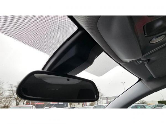 PEUGEOT 308 SW Allure 1.2i PureTech 130cv EAT8 Entretien complet PEUGEOT à jour + Attelage + Jantes 17