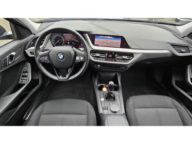 BMW SERIE 1 Advantage 116d + Carplay + Radar AV et AR + Régulateur de vitesse + JA 548