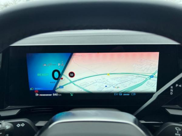 RENAULT AUSTRAL TECHNO Full Hybride E-Tech 200cv BVA + Pack Safety + Pack Camera 360 + Toit Panoramique