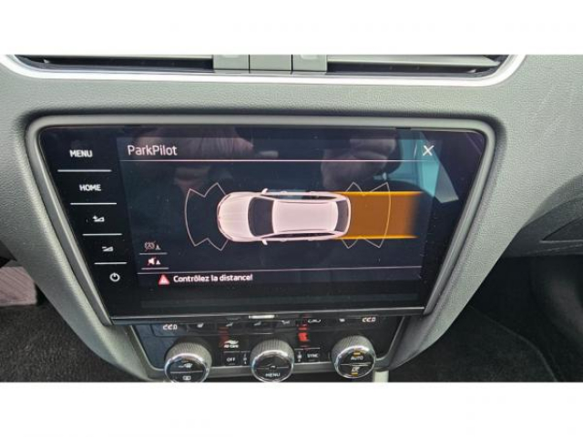 SKODA Octavia combi Style 1.6 TDI 116cv DSG7 + Attelage + Sièges AV Chauffants