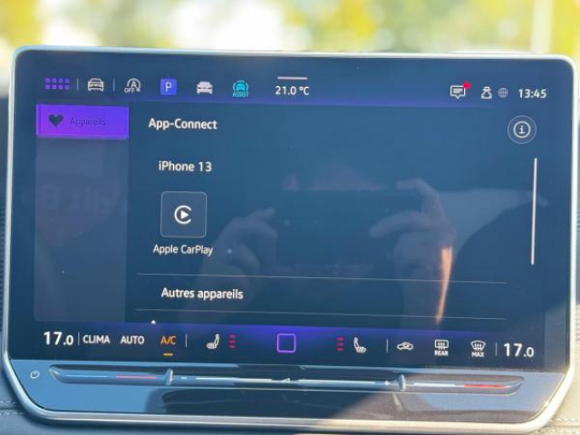 VOLKSWAGEN TIGUAN Life 2.0 TDI 150cv DSG7 + Pack Hiver + Attelage Elec + Camera 360 + Alarme + Ja18