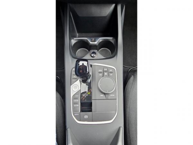BMW SERIE 1 Advantage 116dA + Carplay + Radar AV et AR + Régulateur de vitesse + Ja16