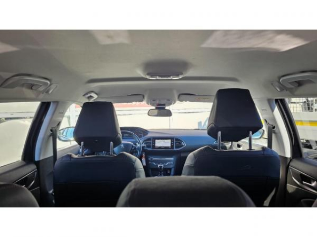 PEUGEOT 308 SW Tech Edition 1.5 BlueHDi 130cv + Attelage + Roue de Secours