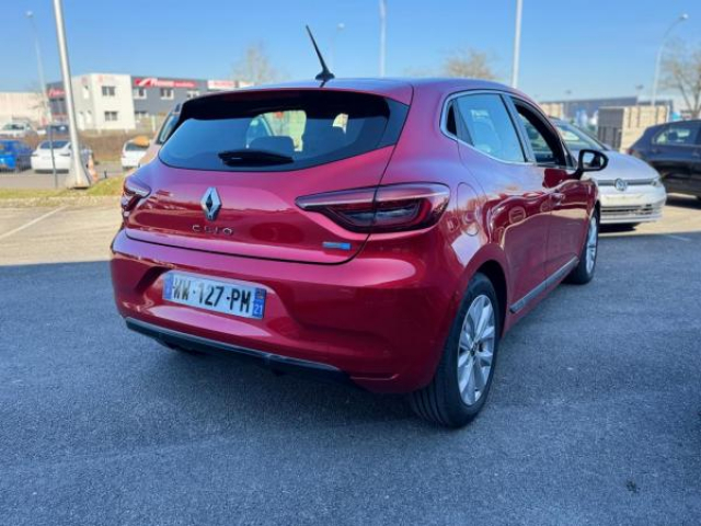 RENAULT CLIO INTENS 1.6 E-Tech Hybride 140 BVA + Pack City 360 + Pack Hiver + EASY LINK avec écran 9,3
