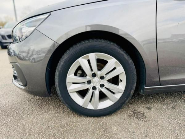 PEUGEOT 308 Active 1.5 BlueHDi 100cv + Sièges avant chauffants