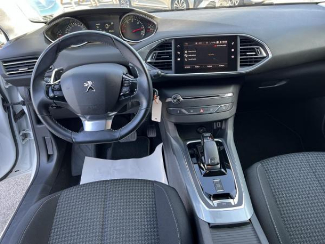PEUGEOT 308 SW Active 1.5 BlueHDi 130cv EAT6 + Navigation 3D + Antibrouillard + Radars AV