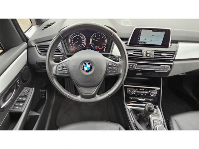 BMW serie 2 gran tourer Design 216d 7 places + Cuir + Sieges AV Chauffants + Carplay
