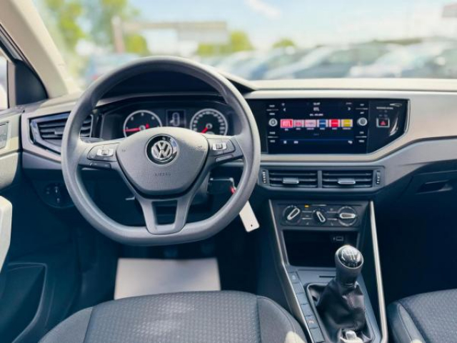 VOLKSWAGEN POLO Lounge 1.6 TDI  95cv+Park Pilot+Angle mort+Sieges AV Chauff+Régulateur+Antibrouillard