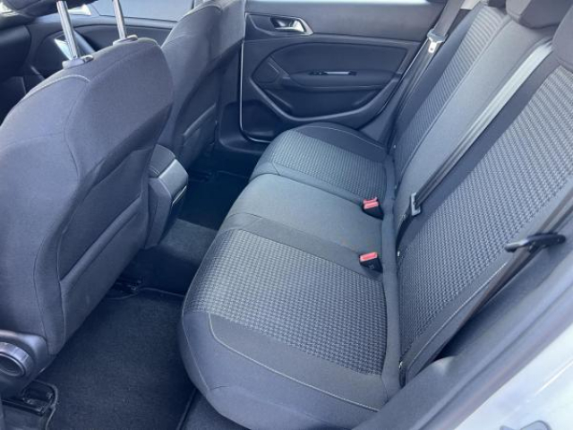 PEUGEOT 308 SW Active 1.5 BlueHDi 130cv EAT6 + Navigation 3D + Antibrouillard + Radars AV