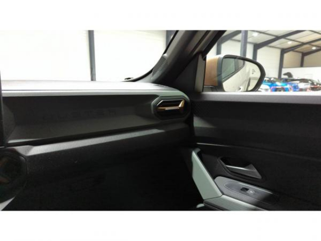 DACIA DUSTER EXTREME 1.2 TCe 130cv 4X4 + PACK TECHNO + PACK CITY + PACK COLD + NEUF 0KM