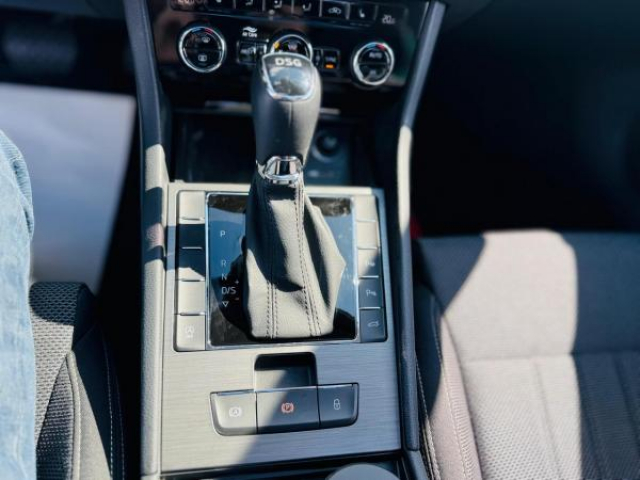 SKODA SUPERB Style 2.0 TDI 150cv DSG7+Toit pano+Sound CANTON+Sièges av/ar chauff+Attelage Elec