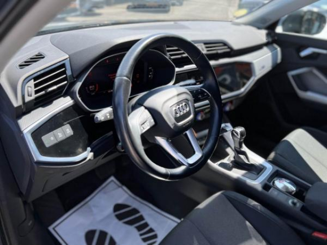 AUDI Q3 SPORTBACK 35 TDI 150cv  S-tronic Design + JA19 + MMI NAVIGATION +full led + Attelage
