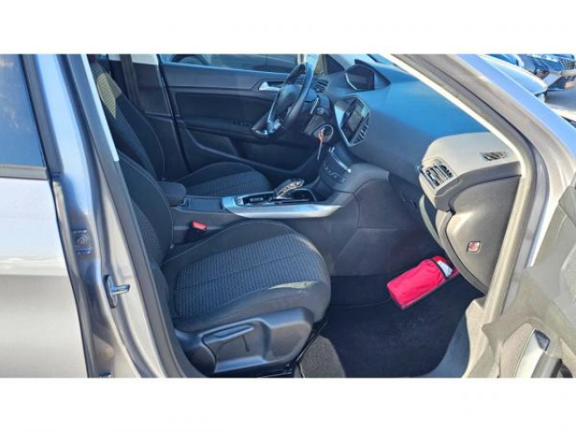 PEUGEOT 308 SW Active Business 1.5 BlueHDi 130cv EAT8 + caméra de recul