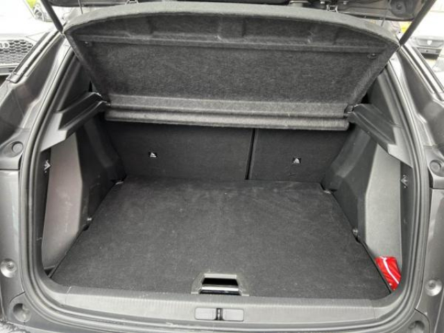 PEUGEOT 2008 Allure Pack 1.5 BlueHDi 130cv EAT8 +Sièges avant chauffants