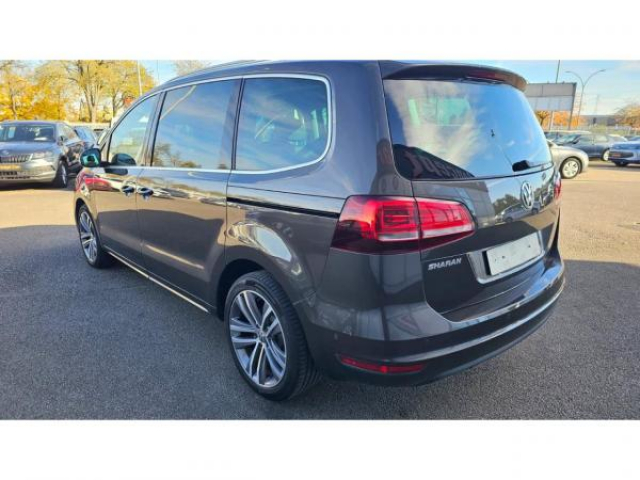 VOLKSWAGEN SHARAN Lounge 2.0TDI 150cv DSG 7pl+Cuir+Toit Pano+Camera+Xenon+Portes electriques+JA18+Alarme