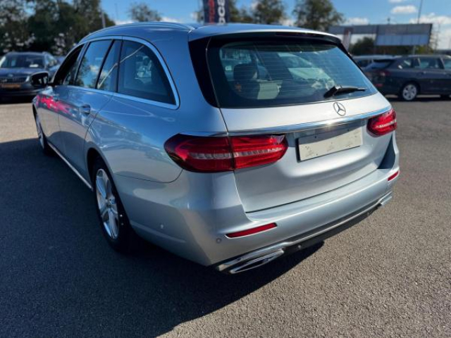 MERCEDES CLASSE E BREAK 200d BVA 9G-Tronic + Pack Parking + Pack Navigation + Sièges avant chauffant