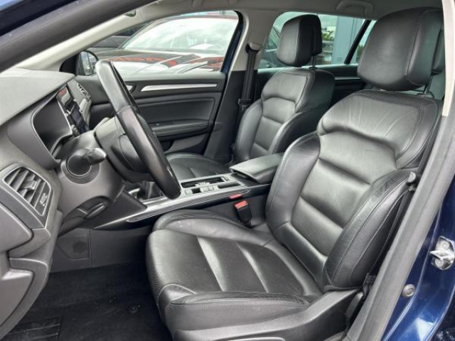 RENAULT Megane Estate Intens 1.5 Blue dCi 115cv + Bose Sound System + Pack Cuir + Easy Parking