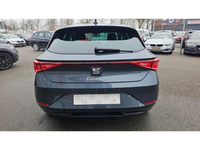 SEAT LEON Style 2.0 TDI 115cv + Full Link Carplay + Park Assist + Vitre AR surteinte
