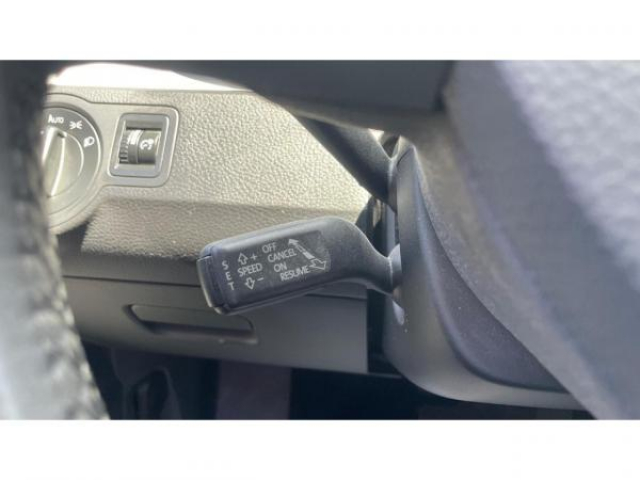 VOLKSWAGEN Passat SW 2.0TDI 170cv DSG6 SW + ATTELAGE + CAMERA DE RECUL + PACK HIVER