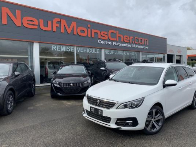 PEUGEOT 308 SW Allure 1.2i PureTech 130cv EAT8 Entretien complet PEUGEOT à jour + Attelage + Jantes 17