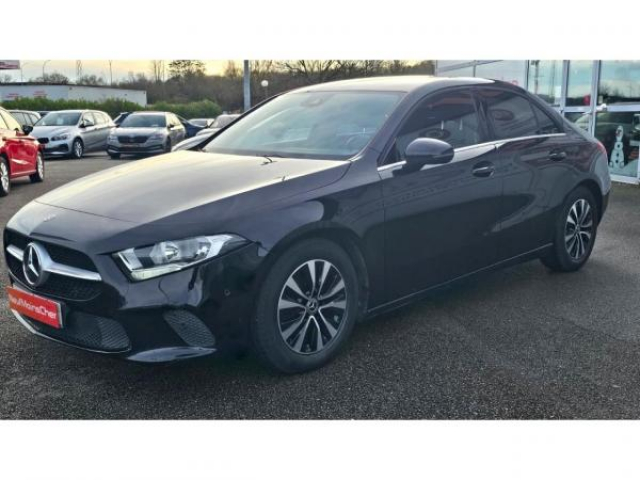 MERCEDES CLASSE A BERLINE BUSINESS LINE 180d 7G-DCT inclus Caméra de recul + SimiliCuir ARTICO + Jantes 16