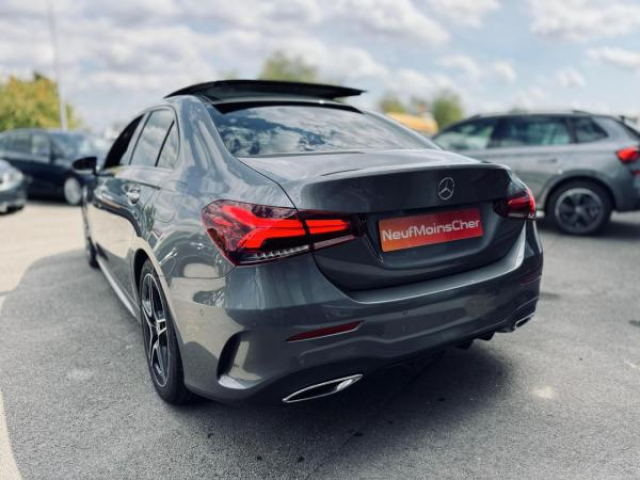 MERCEDES CLASSE A BERLINE AMG Line 200d 8G-DCT + Toit pano + LED Multibeam + Pack Sport Black + Carplay + Sieges AV Elec
