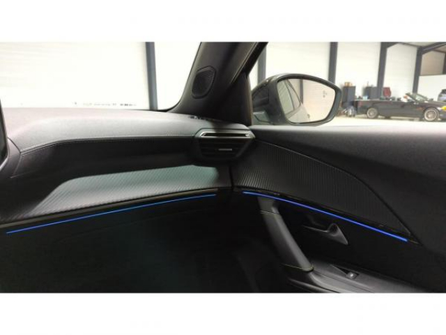 PEUGEOT 2008 GT Hybrid 136cv e-DCS6+Pack Vision Navigation Drive Assist Plus+Toit ouvrant+NEUF 0KM