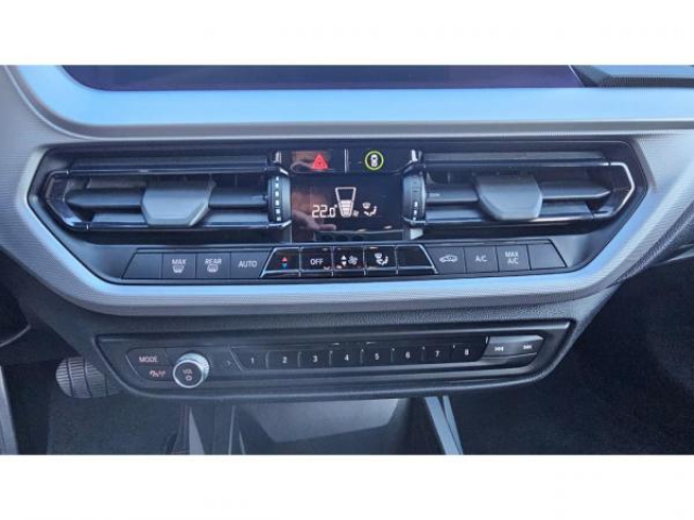 BMW SERIE 1 Advantage 116dA + Radar AV et AR + Régulateur de vitesse + Jantes 16