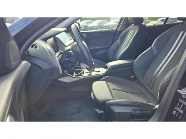 BMW SERIE 1 Advantage 116dA +Digital cockpit pro + Vitre AR teinte + Radar AV et AR + Regulateur + Ja16