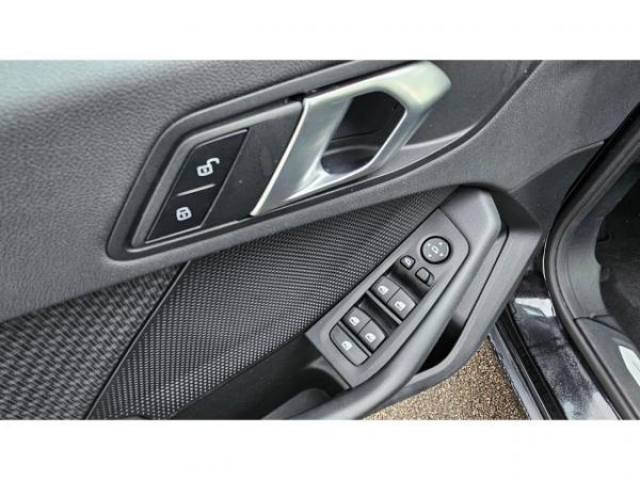 BMW SERIE 1 Advantage 116dA + Carplay + Radar AV et AR + Régulateur de vitesse + Ja16