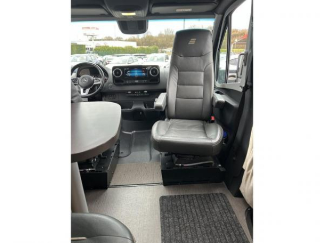 HYMER ML-T HYMER 570 4x4 V6 3.0l 419 CDi 190 CV BVA 7G-TRONIC TVA RECUPERABLE