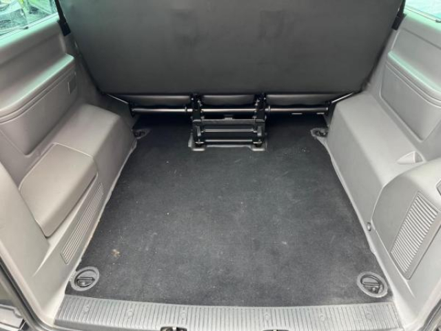 VOLKSWAGEN CARAVELLE COMFORT 2.0 TDI 150cv DSG7 LONG  9 PLACES MALUS INCLUS TVA RECUPERABLE