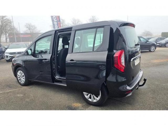 RENAULT KANGOO Zen 1.5 Blue dCi 95cv + Attelage + Antibrouillard + Roue de Secours