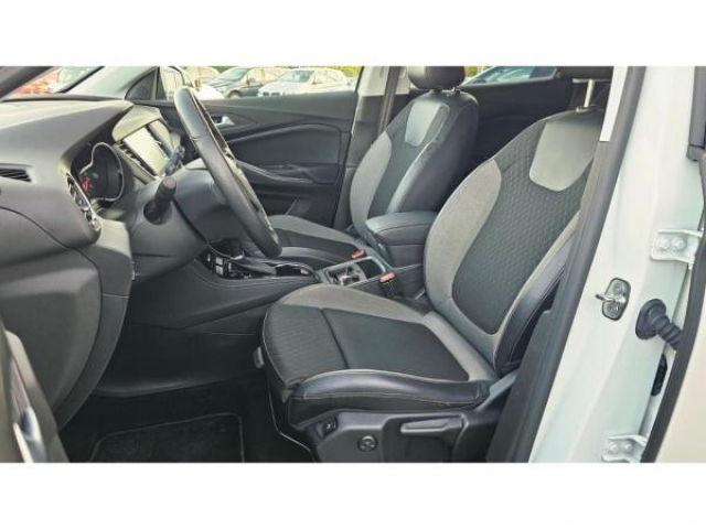 OPEL GRANDLAND X Elegance 1.5 CDTI 130cv BVA8 + Camera 360 + Mains libres + Pack Hiver + Sieges AGR + JA18