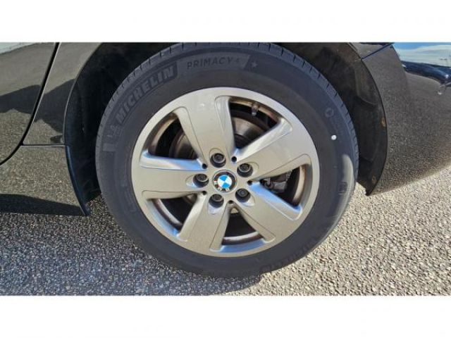 BMW SERIE 1 Advantage Pack Business 116d + Navigation Pro + Attelage Amovible