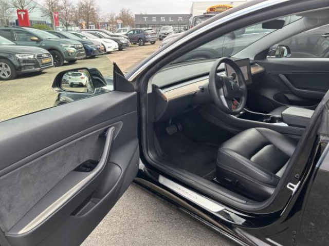 TESLA MODEL 3 RWD Standard Plus 50kWh  TVA RECUPERABLE