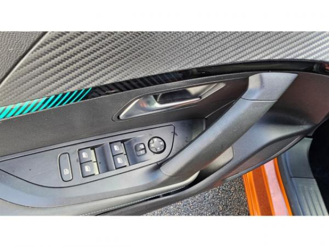 PEUGEOT 2008 Allure 1.5 BlueHDi 130cv EAT8