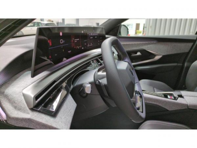 PEUGEOT 3008 GT Hybrid 136cv e-DCS6 + NEUF 0KM