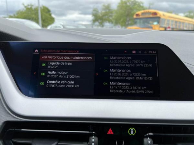 BMW SERIE 1 Advantage Pack 116dA 116cv + Sièges avant chauffants + Attelage